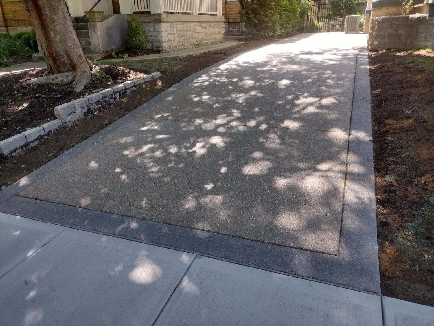 Exposed Aggregate with Gray Borders East Walnut Hills Ohio Gentrup Concrete